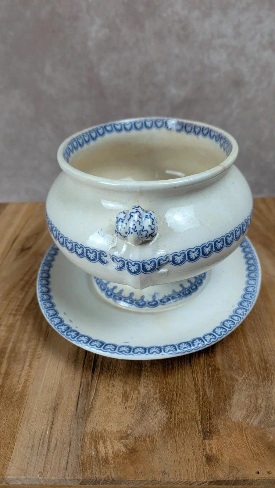 Salsera antigua inglesa de loza fina – decoración violeta – Siglo XIX – photo 5